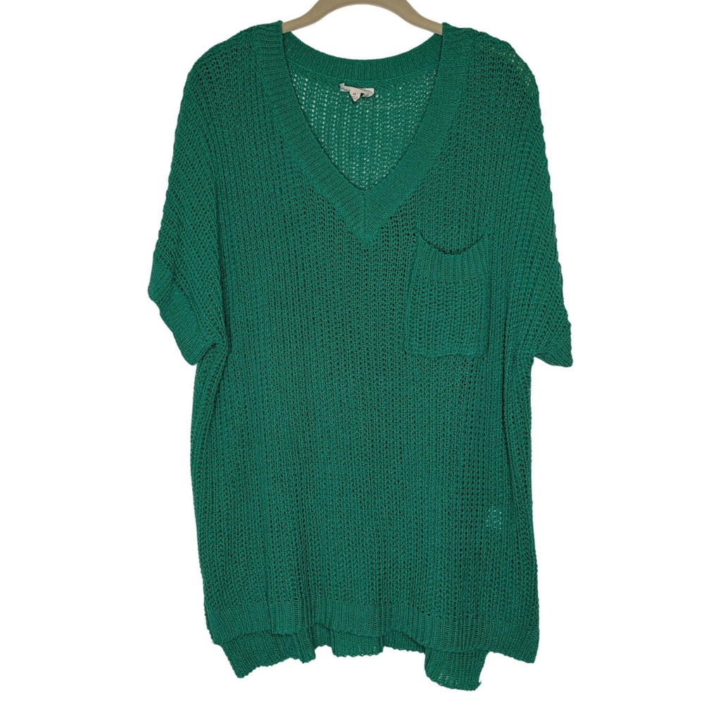 BiBi Green Crochet Knit Tunic Top Women's Medium V Neck Pocket Short Sleeve